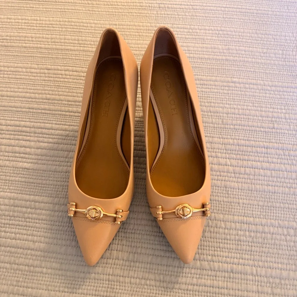 Coach Women's Waverly Tan Leather Pointed Toe Turnlock Kitten Heel Pumps Size 7B
